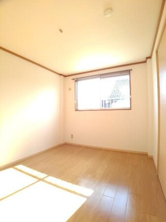 エルディム日向の物件内観写真